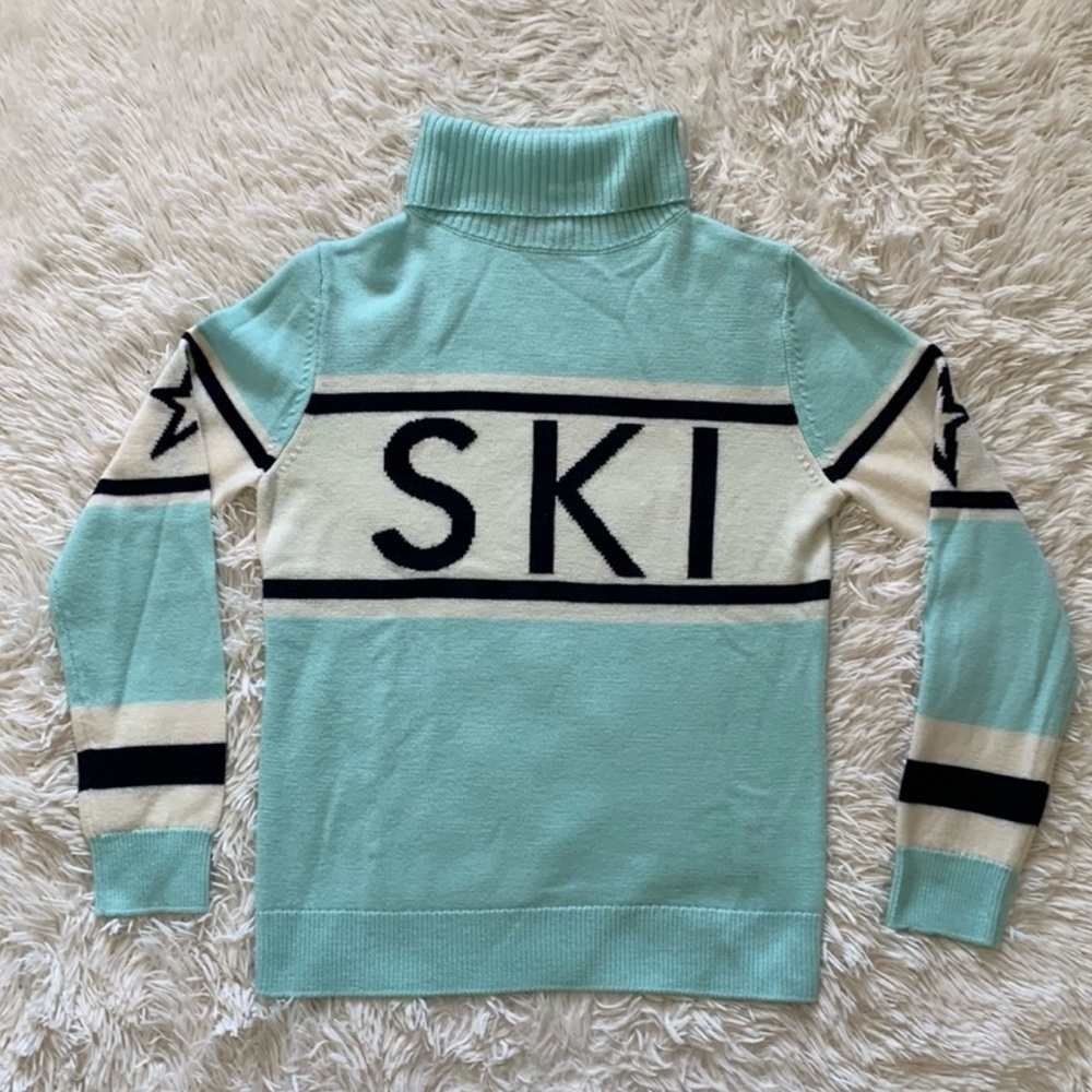 Worn once Perfect moment schild sweater sz
L in excellent condition